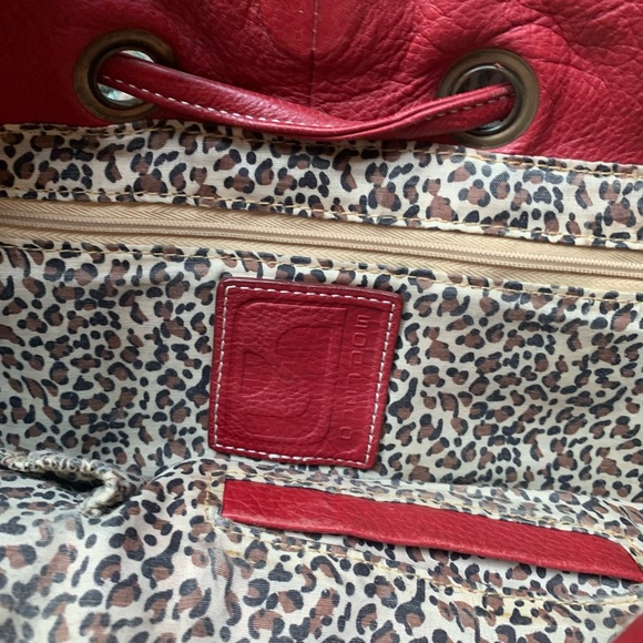 Soprano Red Leather Purse With Drawstring Opening - Picture 8 of 10